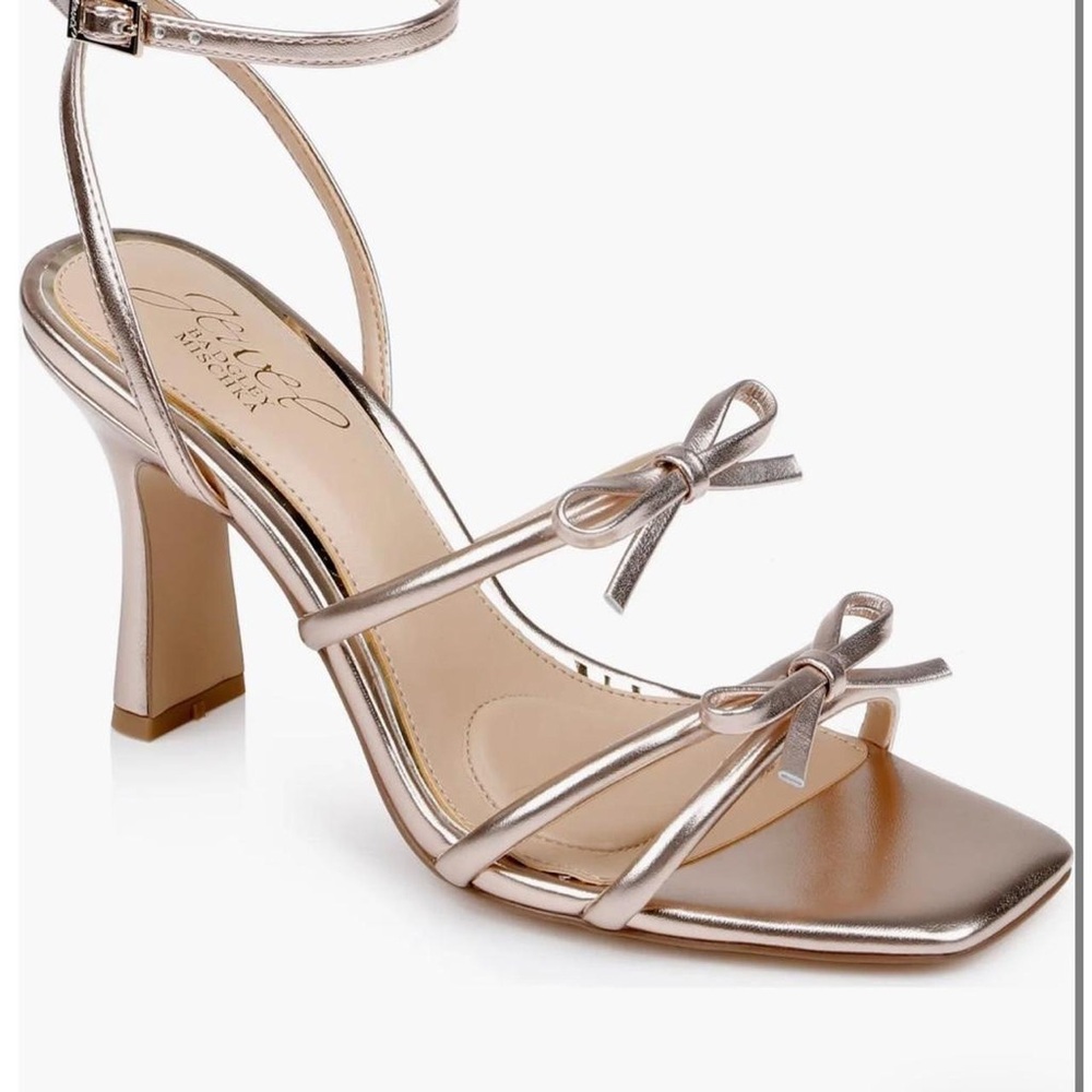 Jewel Badgley Mischka Heels